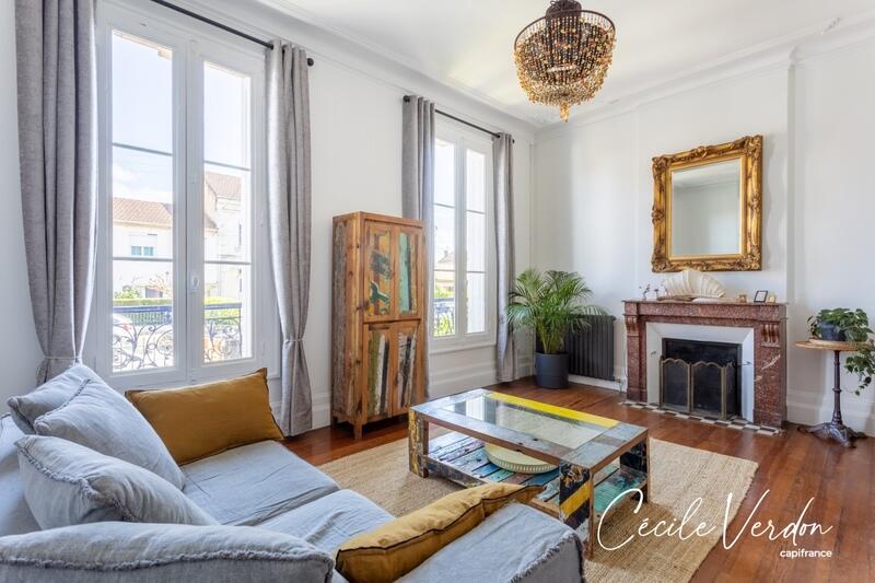 Maison en pierre - 200 m² - 8 pièces