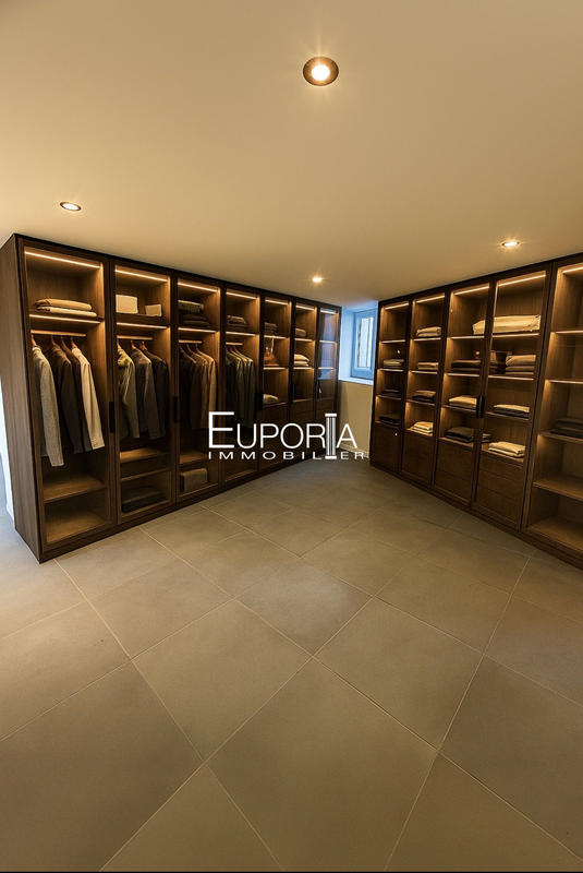 Maison - 130 m² - 4 pièces