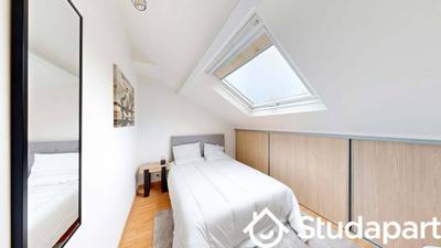 Chambre - 11 m² - 1 pièce