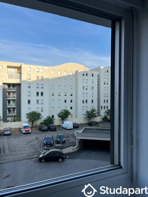 Chambre - 11 m² - 1 pièce