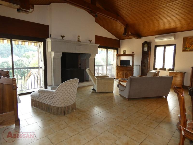 Maison de village - 110 m² - 3 pièces