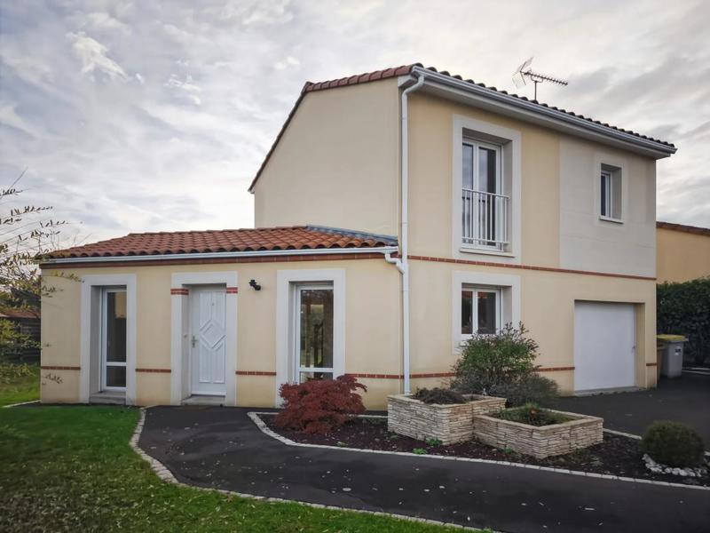 Maison - 80 m² - 4 pièces