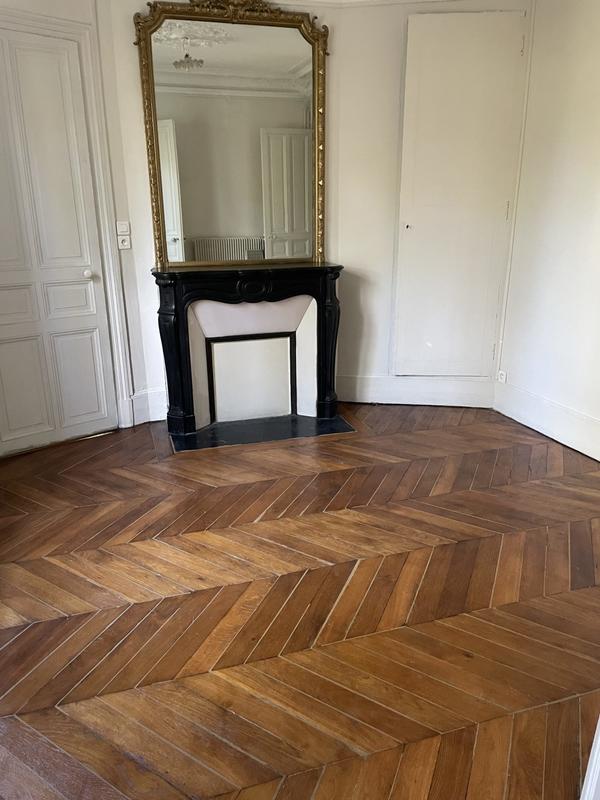 Bureau - 80 m² - 4 pièces