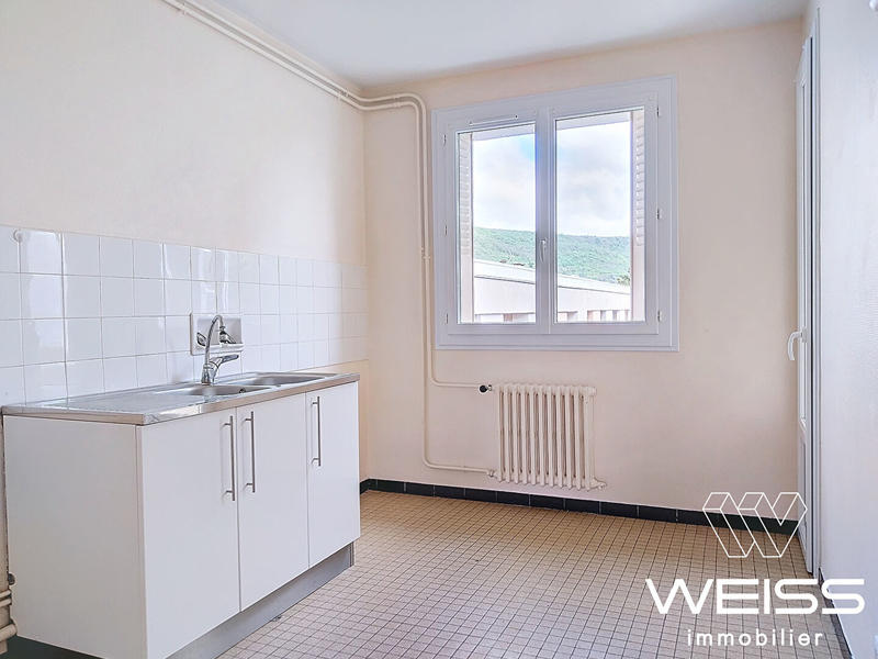 Appartement - 81 m² - 5 pièces