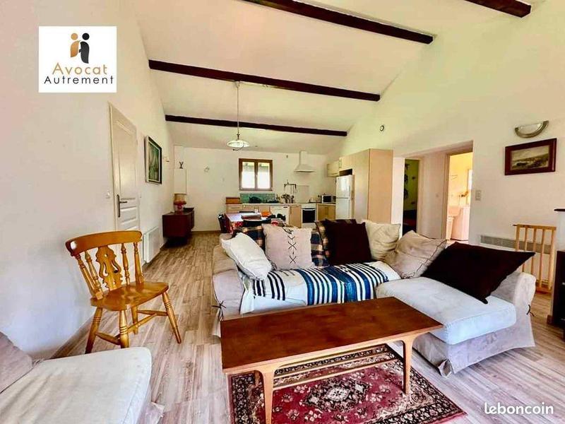 Propriété - 380 m² - 10 pièces