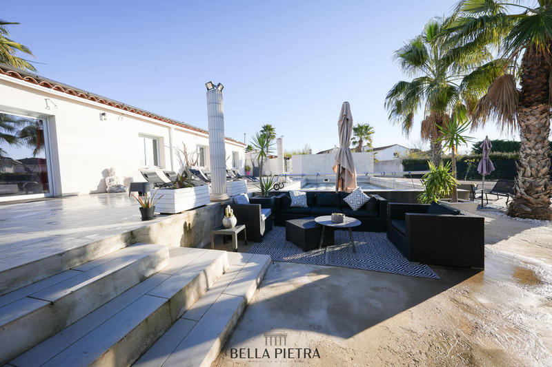 Maison - 203 m² - 7 pièces