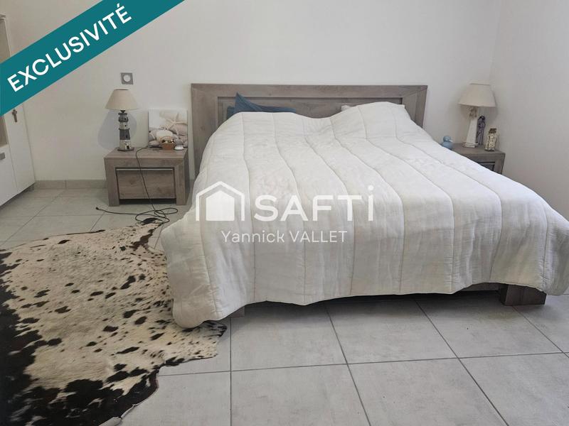 Maison - 160 m² - 4 pièces