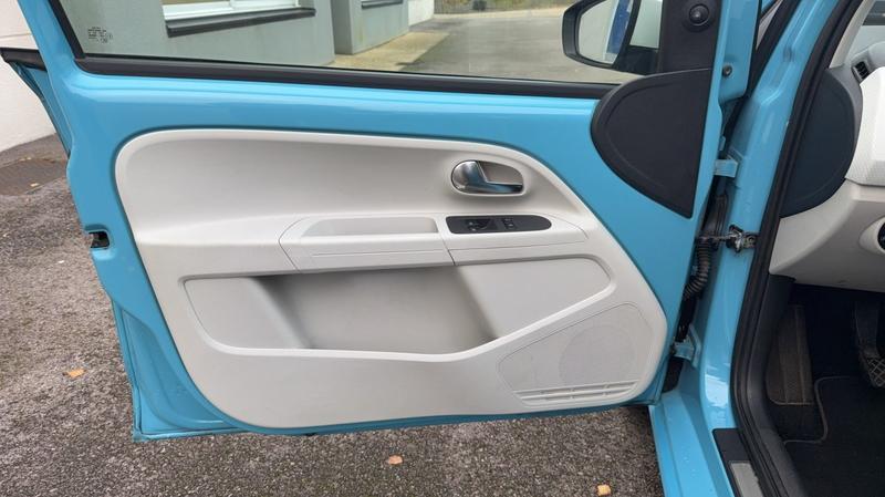 Volkswagen Up! 1.0 60 Move Up!