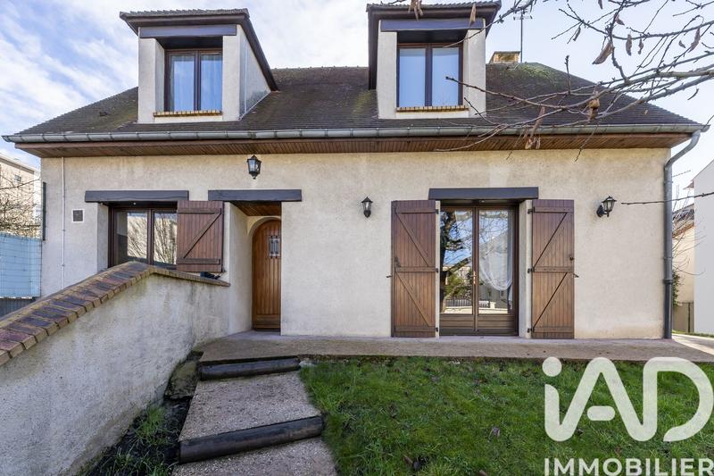 Maison - 118 m² - 5 pièces
