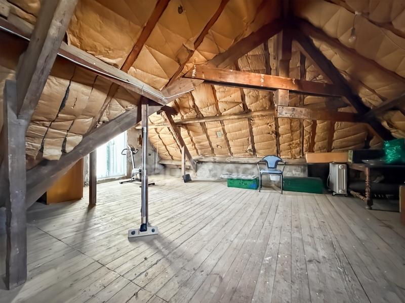 Maison - 121 m² - 6 pièces