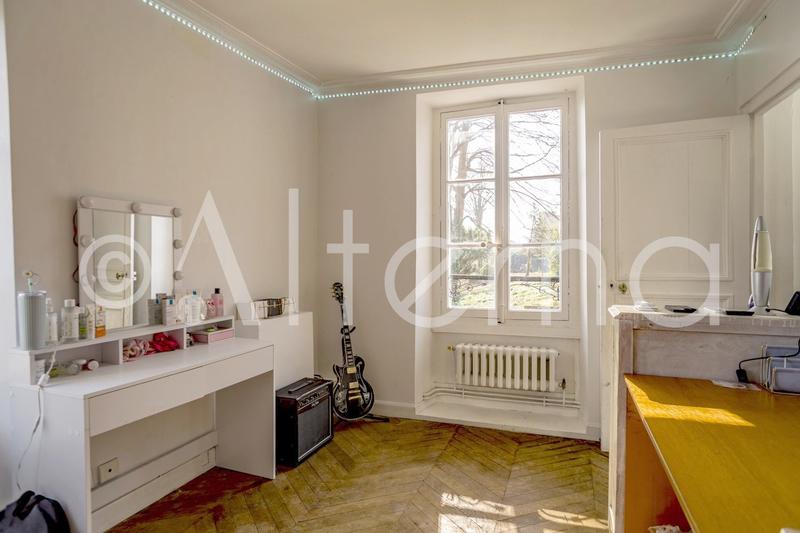 Maison - 350 m² - 12 pièces