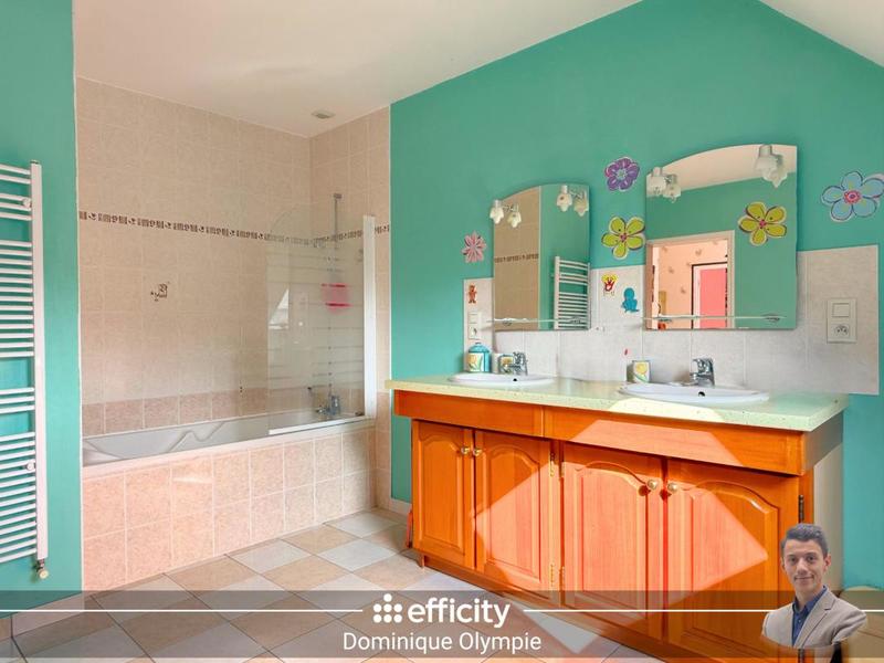 Maison - 125 m² - 6 pièces