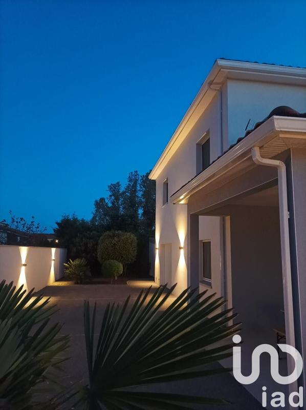 Maison - 145 m² - 6 pièces