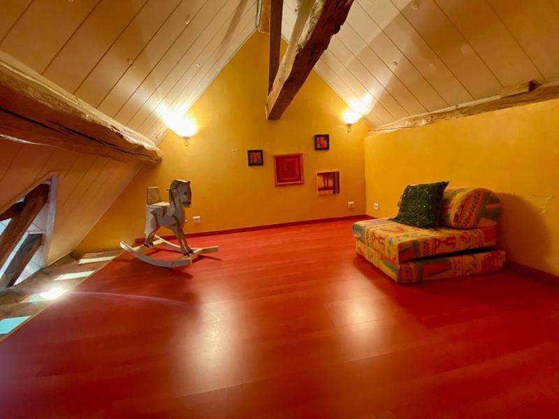 Maison - 123 m² - 8 pièces