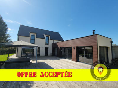 Maison - 215 m² - 6 pièces