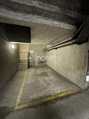 Parking / Garage - 12 m²