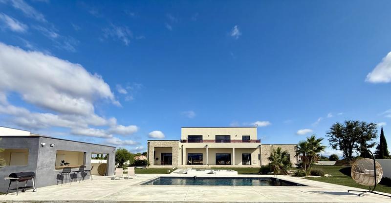 Maison d'architecte - 326 m² - 6 pièces