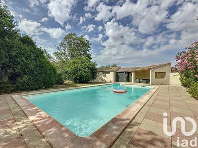 Maison - 200 m² - 9 pièces