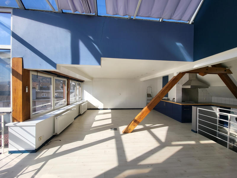 Appartement - 90 m² - 4 pièces