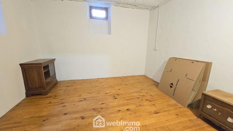 Maison - 162 m² - 8 pièces