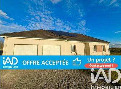 Maison - 95 m² - 5 pièces