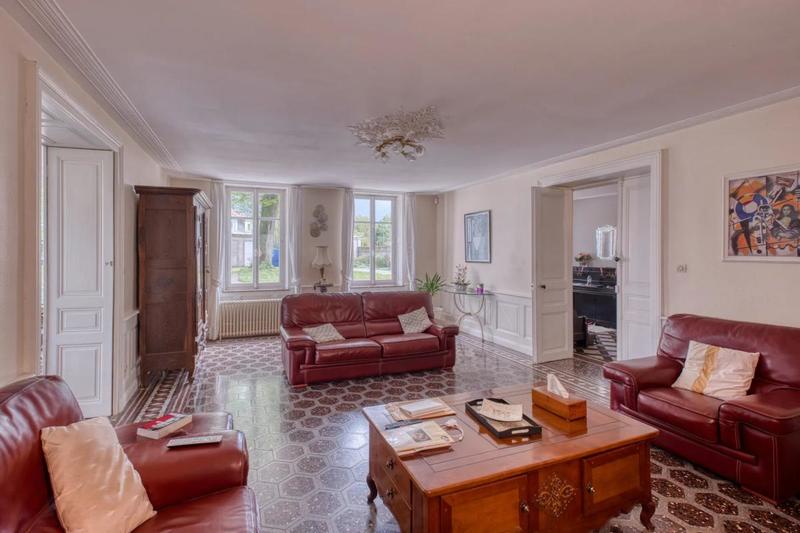Maison de maîtres - 497 m² - 14 pièces