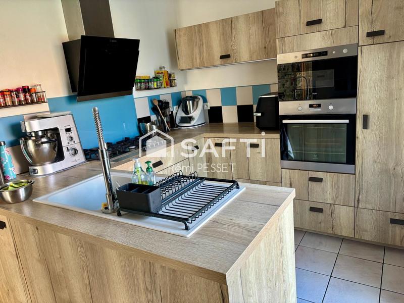 Propriété - 100 m² - 4 pièces