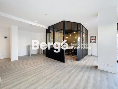 Local commercial - 124 m²