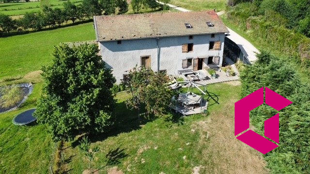 Maison - 136 m² - 3 pièces