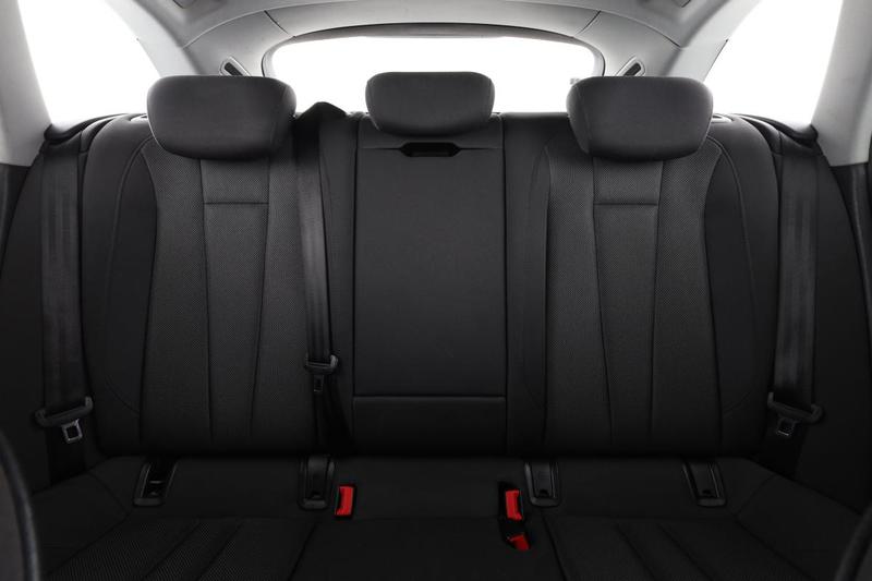 Audi A4 Avant 2.0 Tdi s tronic 150 ch