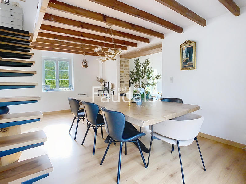 Maison - 135 m² - 7 pièces