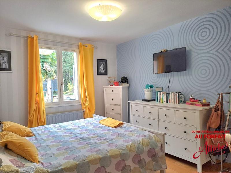 Maison - 217 m² - 6 pièces