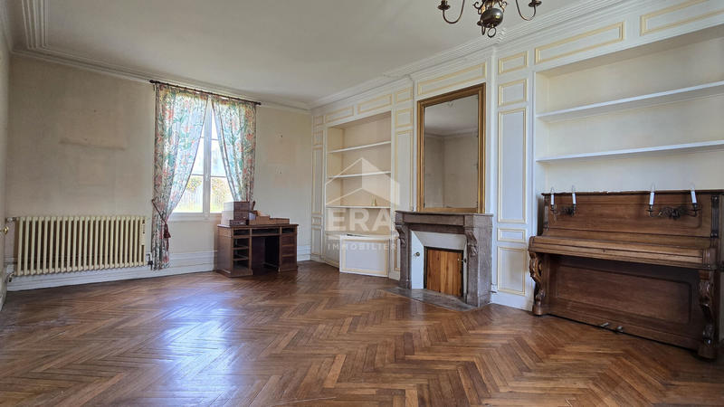 Maison - 152 m² - 7 pièces