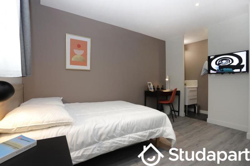 Chambre - 14 m² - 1 pièce