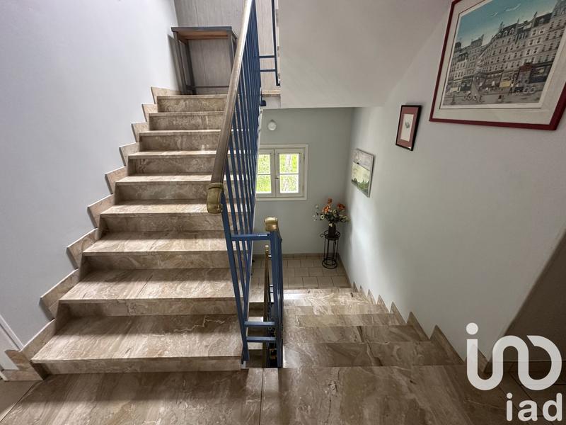 Maison - 218 m² - 10 pièces