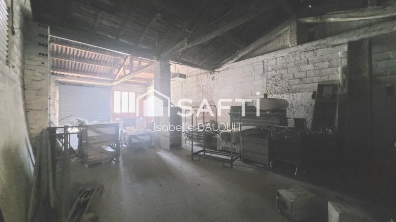 Local commercial - 1 160 m² - 12 pièces