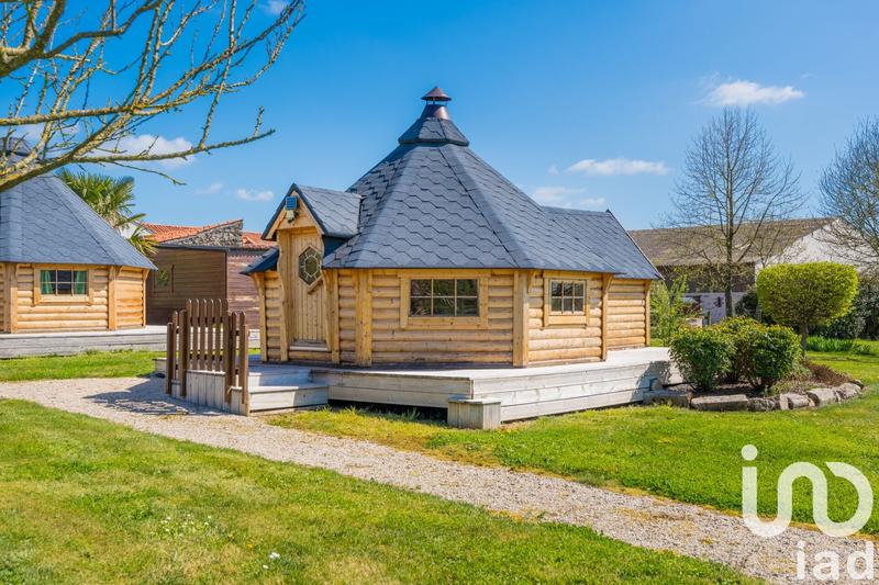 Maison - 360 m² - 14 pièces