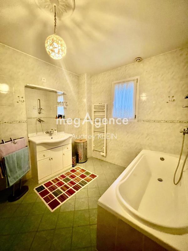 Maison de ville - 145 m² - 6 pièces