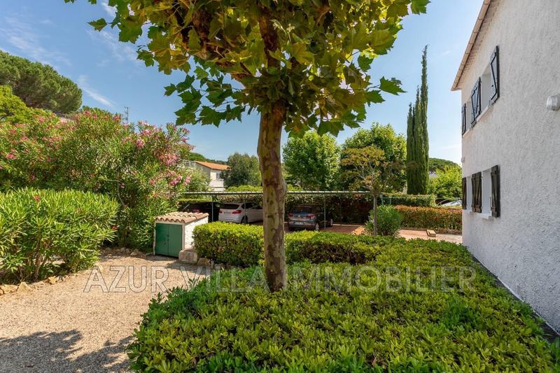 Maison - 220 m² - 10 pièces