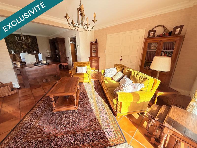 Maison - 195 m² - 7 pièces