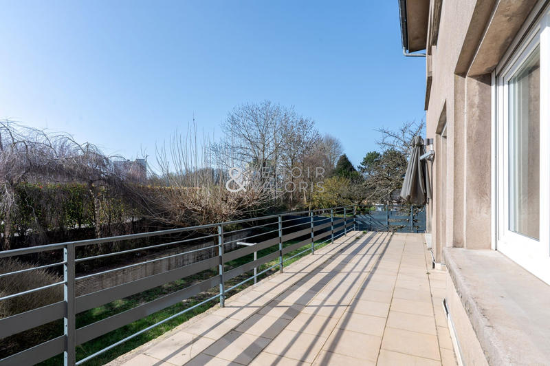 Maison ancienne - 265 m² - 11 pièces