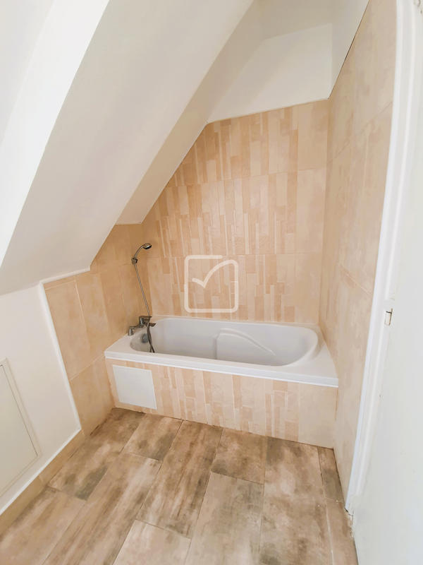 Maison - 145 m² - 7 pièces