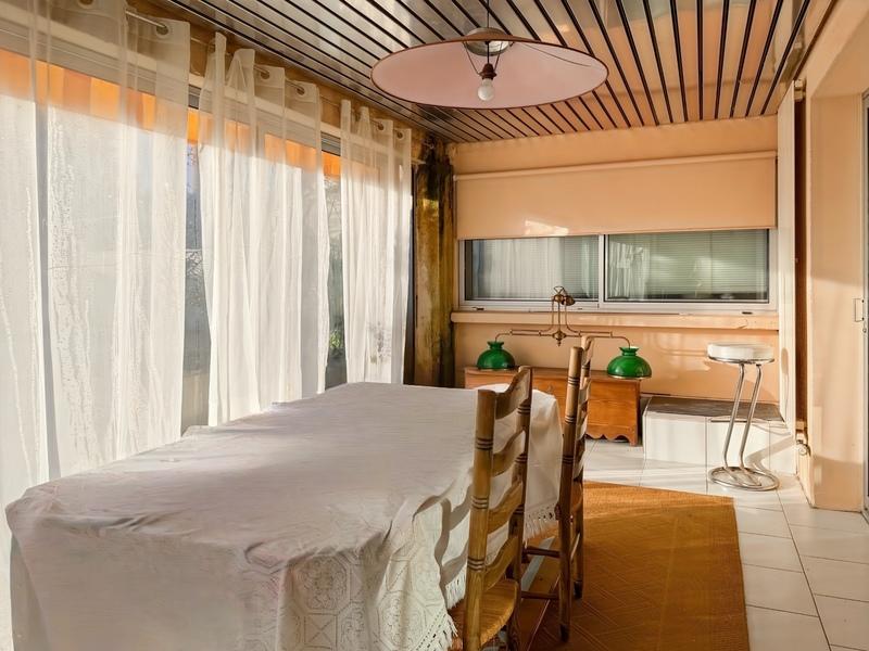 Maison - 263 m² - 6 pièces