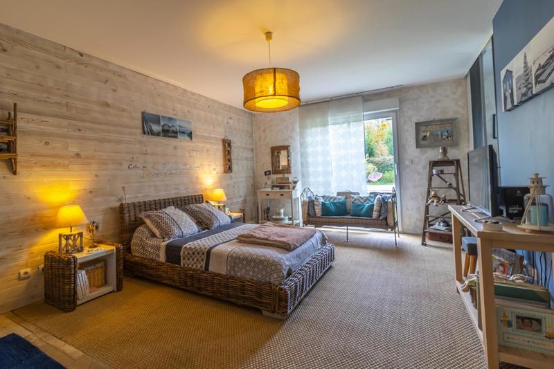 Maison - 151 m² - 6 pièces