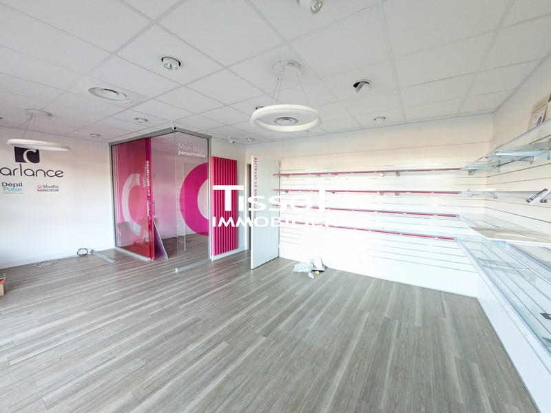 Local commercial - 112 m²