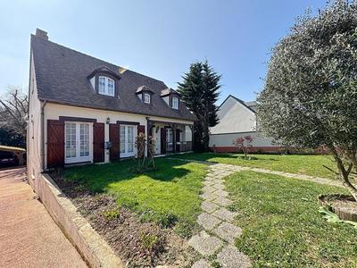 Maison - 195 m² - 8 pièces