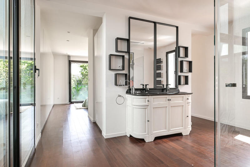 Villa - 310 m² - 7 pièces