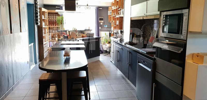 Maison - 470 m² - 16 pièces