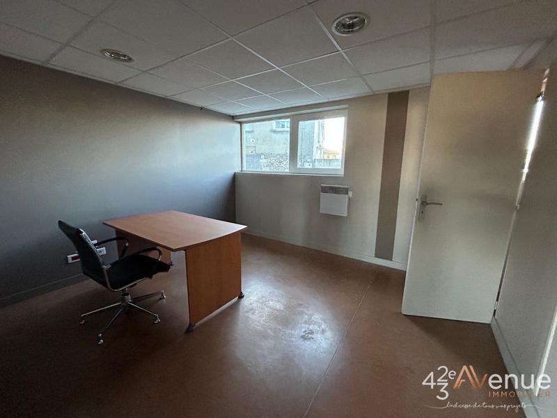 Local d'activités - 670 m²