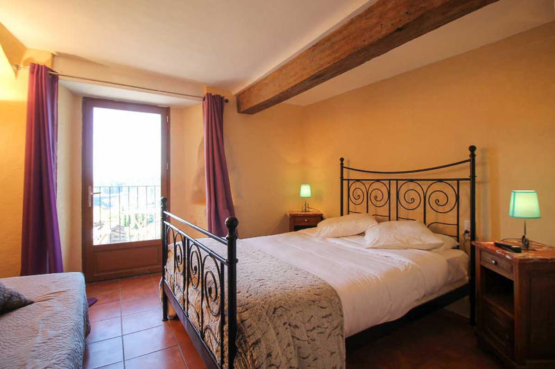 Maison de village - 214 m² - 7 pièces